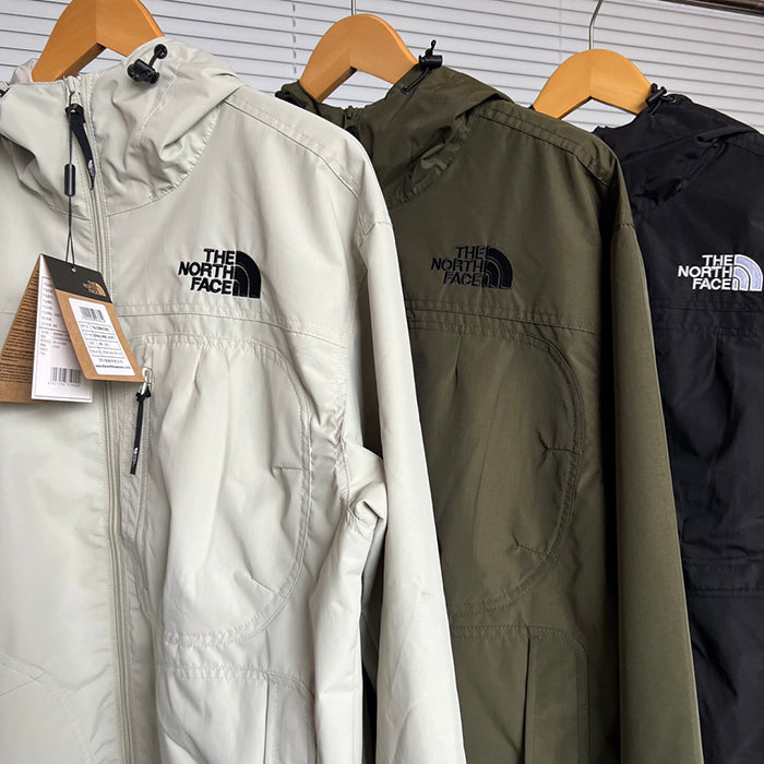 The North Face Classic Camper On Ball 連帽風衣外套