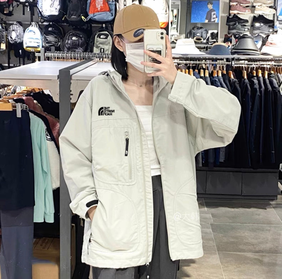 The North Face Classic Camper On Ball 連帽風衣外套