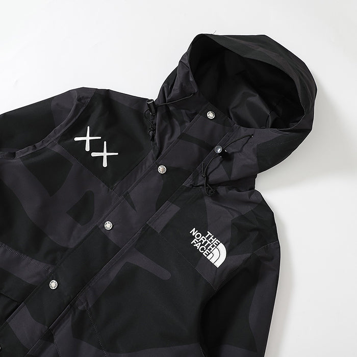 THE NORTH FACE x KAWS 1986 防潑水機能外套