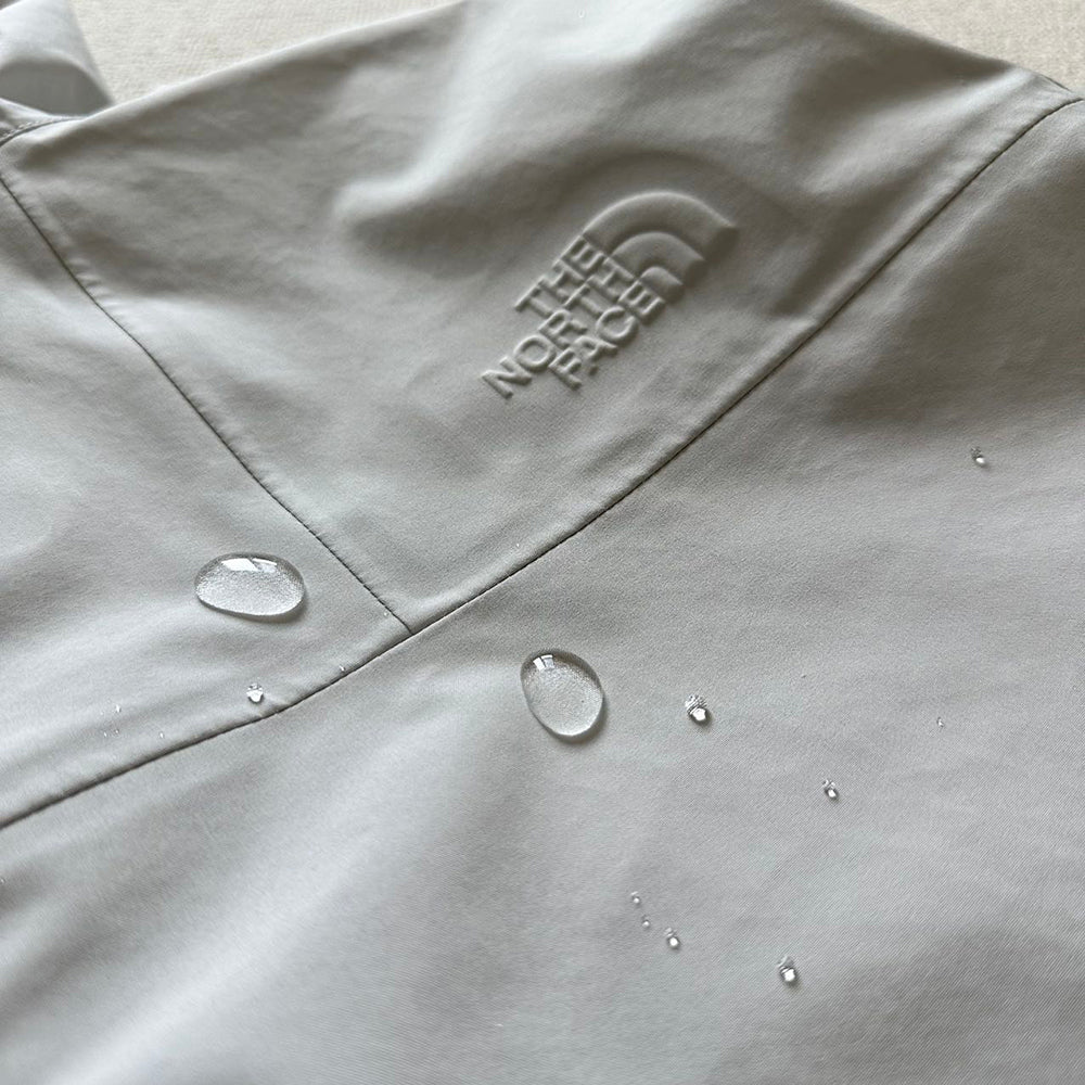 The North Face UNDYED GORE-TEX 超強機能硬殼衝鋒衣