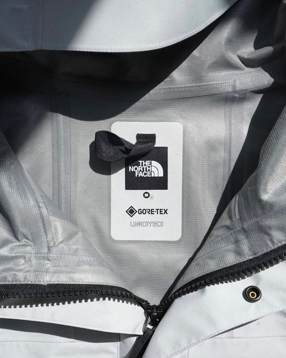 The North Face UNDYED GORE-TEX 超強機能硬殼衝鋒衣