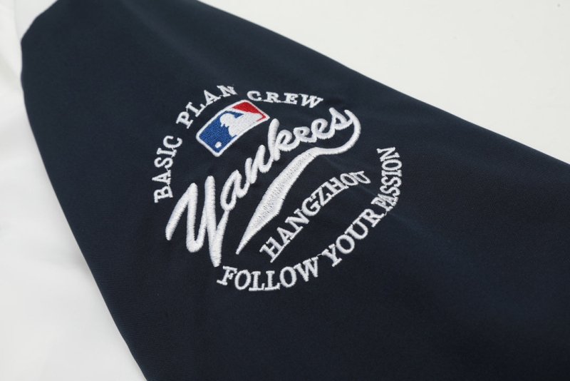 - 全新特價 - MLB NEW YORK YANKEES 紐約洋基隊 棒球外套(2XL) - VANASH