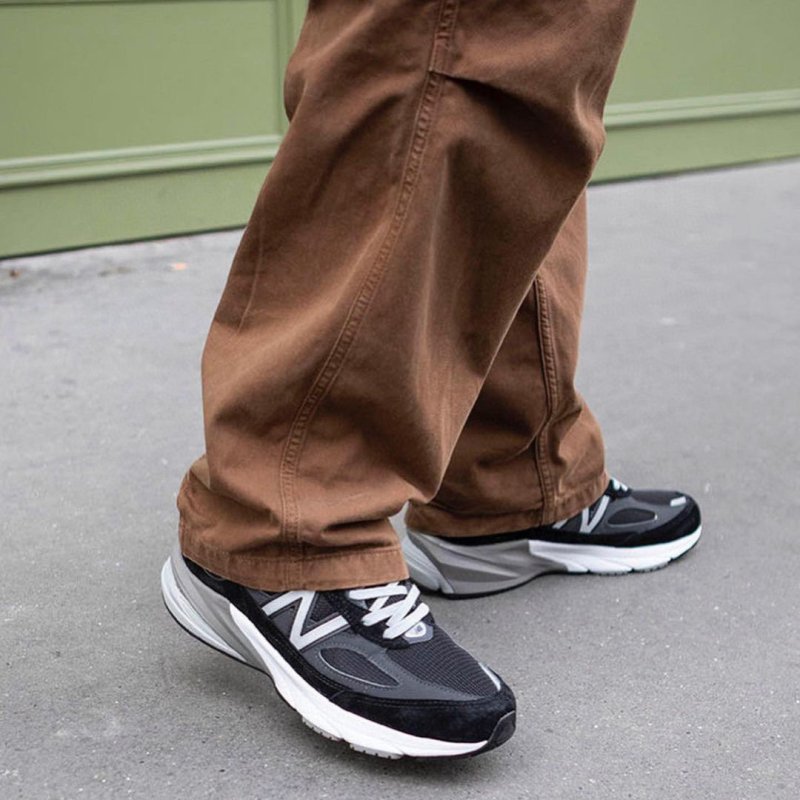 New Balance Black 990 V6 Core 復古運動鞋 - 黑灰 - VANASH
