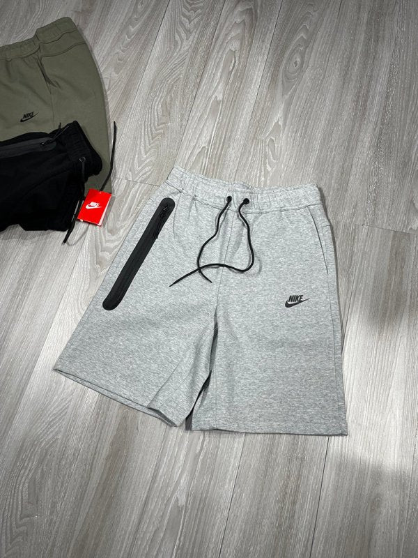 NIKE 棉質純色拉鍊短褲 - VANASH