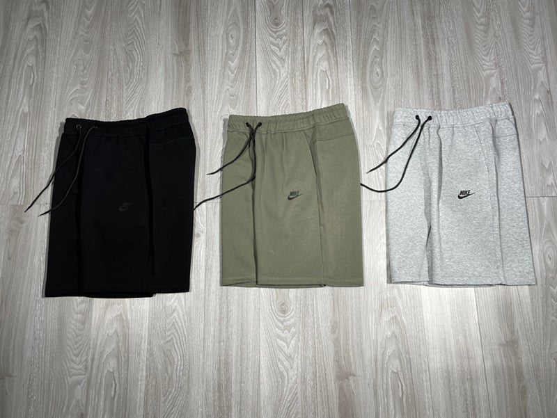 NIKE 棉質純色拉鍊短褲 - VANASH