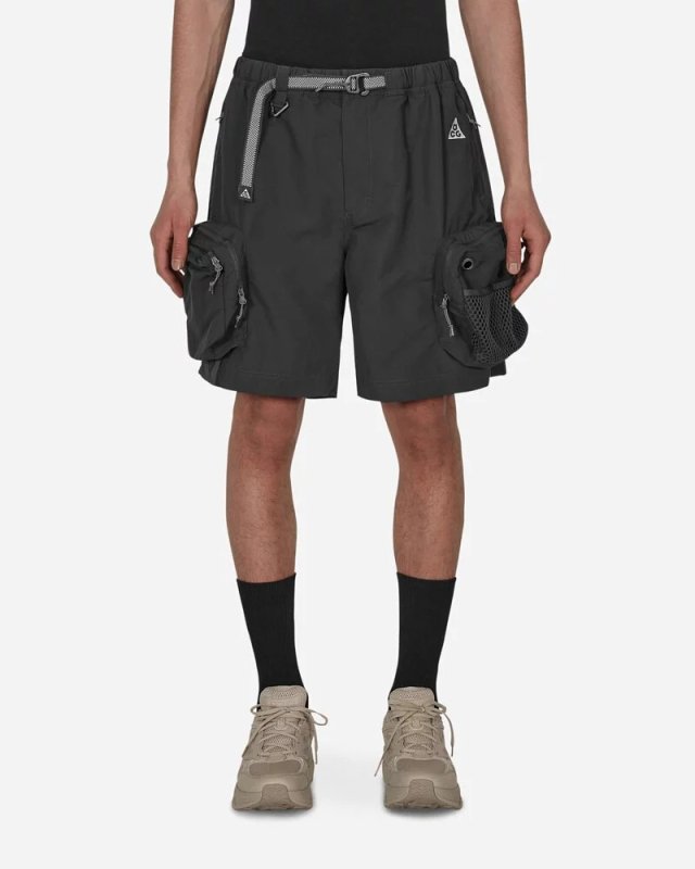 NIKE ACG 機能口袋工裝短褲 - VANASH