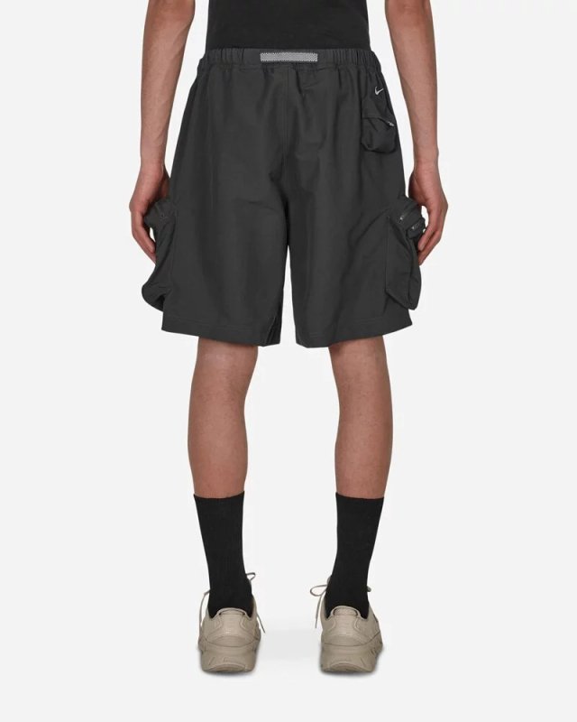 NIKE ACG 機能口袋工裝短褲 - VANASH