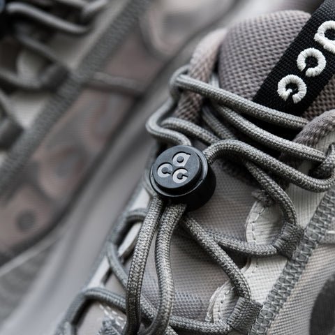 NIKE ACG MOUNTAIN FLY 2 LOW 運動休閒鞋 - VANASH