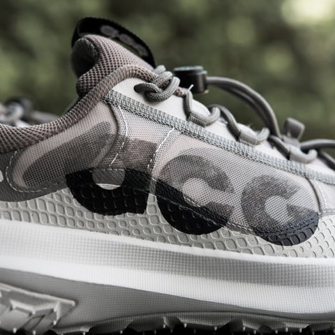 NIKE ACG MOUNTAIN FLY 2 LOW 運動休閒鞋 - VANASH