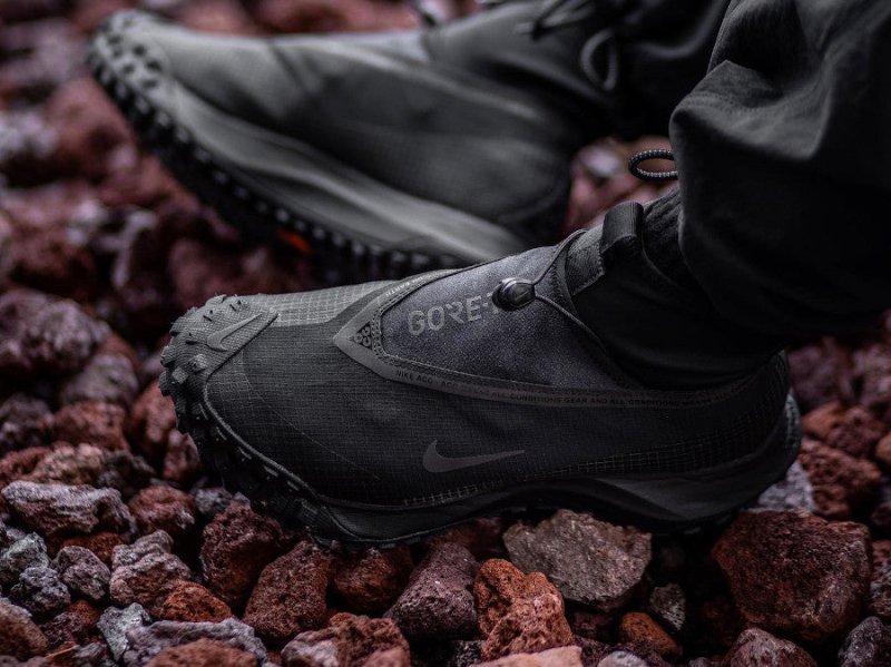 NIKE ACG MOUNTAIN FLY GORE-TEX 機能運動登山鞋 CT2904-002 - VANASH