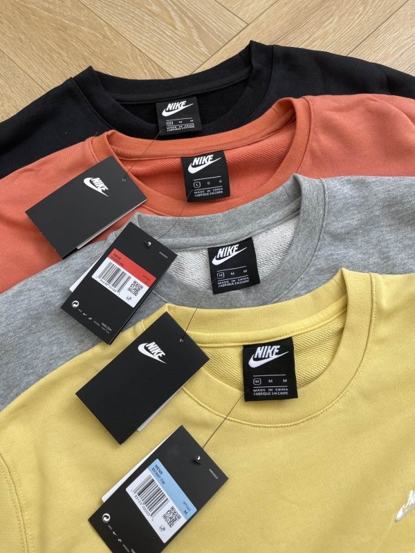 NIKE SPORTSWEAR CLUB 經典刺繡圓領衛衣 - VANASH