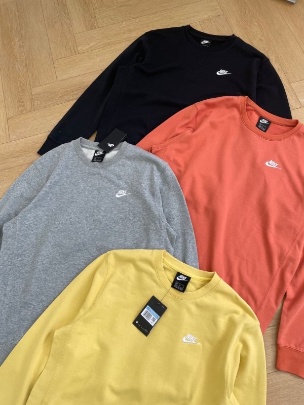 NIKE SPORTSWEAR CLUB 經典刺繡圓領衛衣 - VANASH