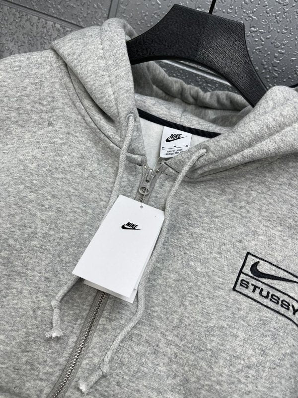 NIKE x STUSSY 聯名刷毛連帽外套 - VANASH