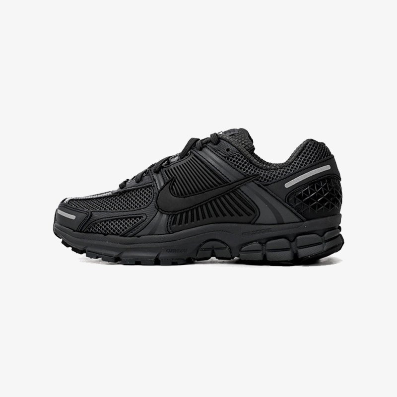 NIKE ZOOM VOMERO 5 SP 復古慢跑鞋-黑色款 - VANASH