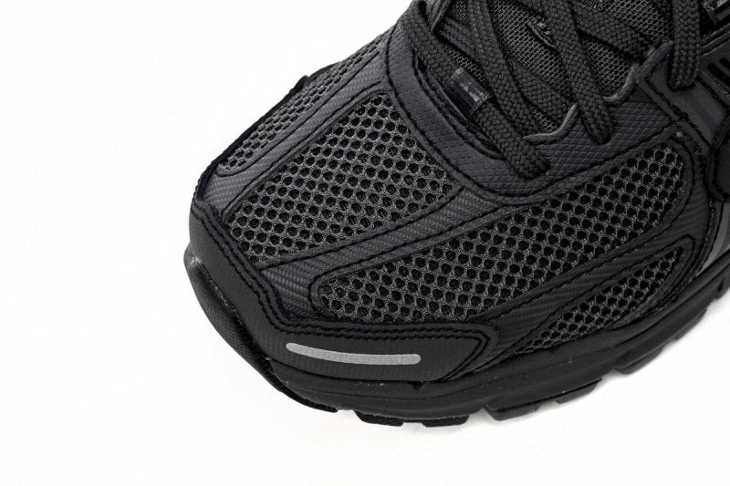 NIKE ZOOM VOMERO 5 SP 復古慢跑鞋-黑色款 - VANASH