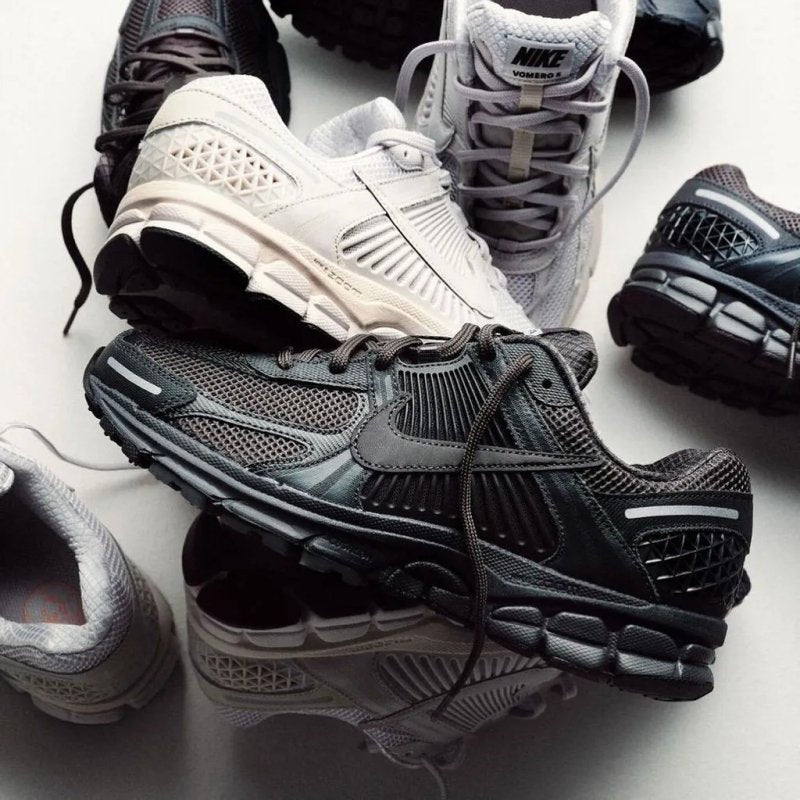 NIKE ZOOM VOMERO 5 SP 復古慢跑鞋-黑色款 - VANASH