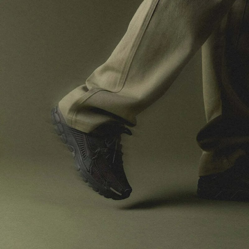 NIKE ZOOM VOMERO 5 SP 復古慢跑鞋-黑色款 - VANASH