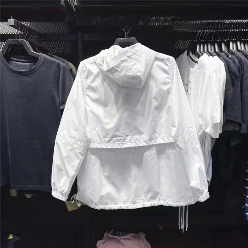 NIKE 結構式透氣連帽外套
