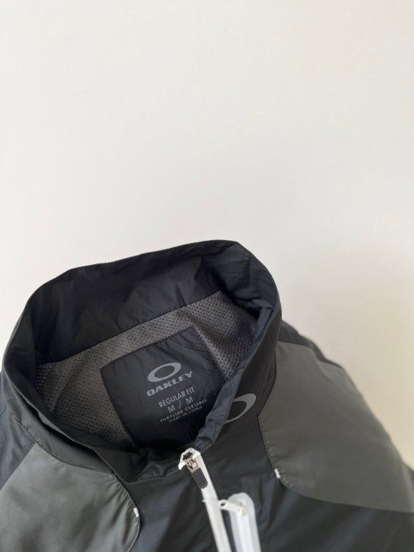 OAKLEY 機能立領拉鍊風衣 - VANASH