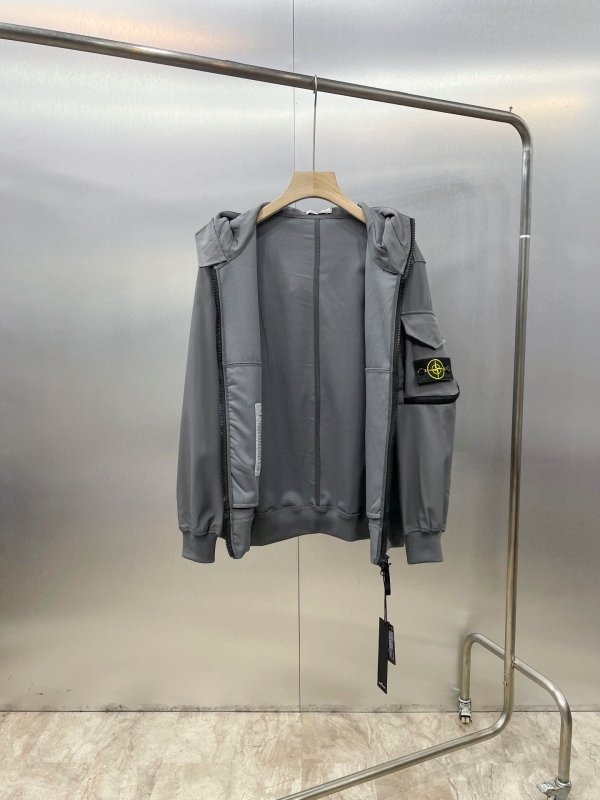 - 全新特價 - STONE ISLAND 石頭島連帽機能夾克(L號) - VANASH