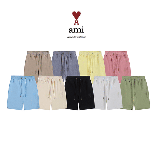 AMI PARIS 刺繡大愛心短褲