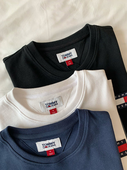 TOMMY JEANS 刺繡LOGO純色短袖上衣