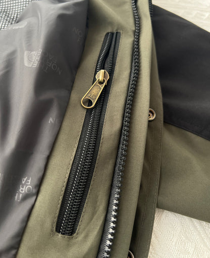 THE NORTH FACE MOUNTAIN LIGHT JACKET GORE-TEX 北臉防水透氣夾克