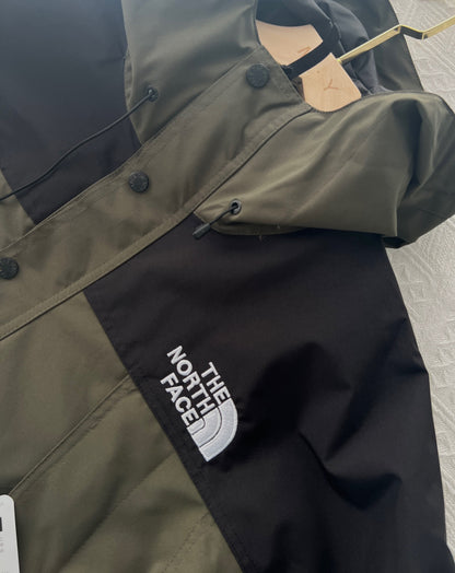 THE NORTH FACE MOUNTAIN LIGHT JACKET GORE-TEX 北臉防水透氣夾克