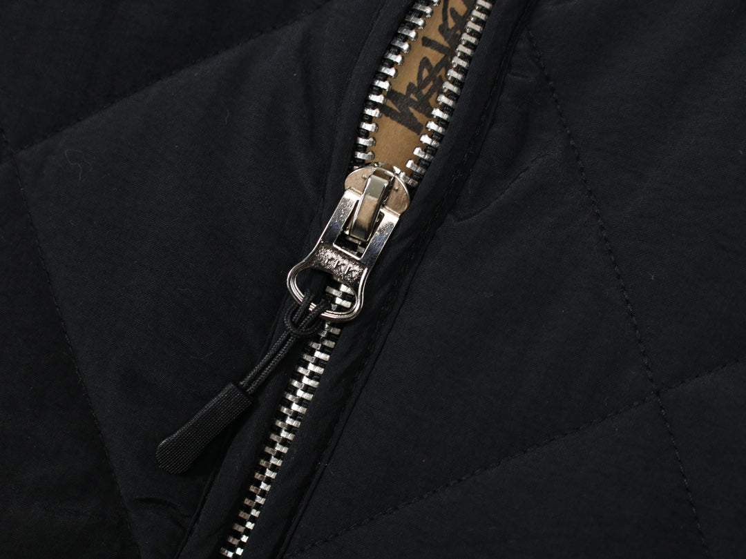Stussy 菱格紋衍縫鋪棉夾克