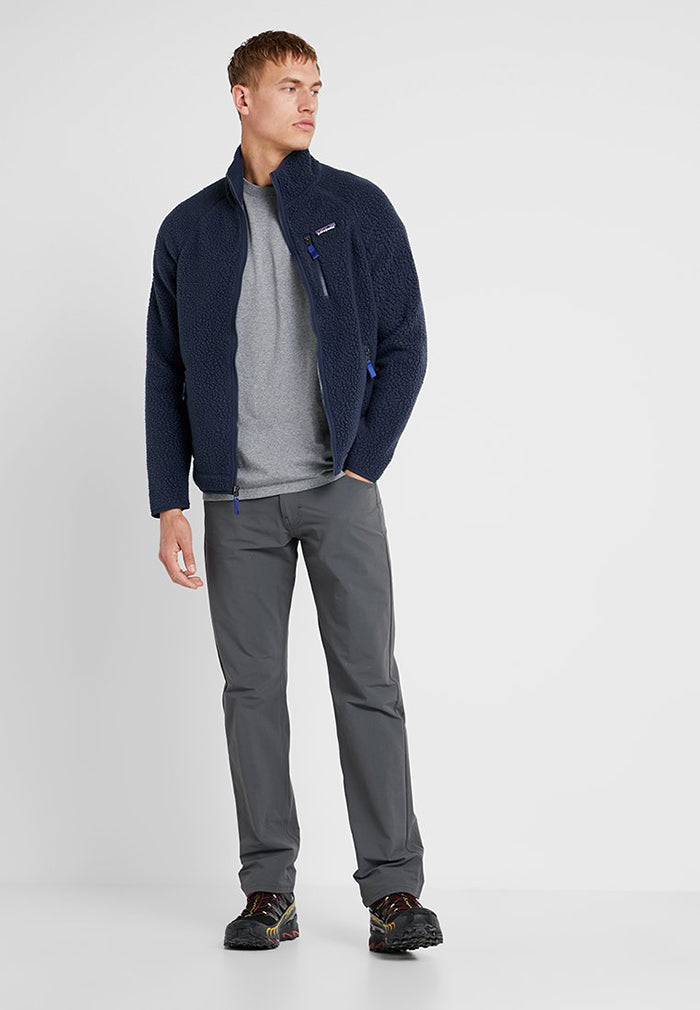 PATAGONIA RETRO PILE LOGO PATCH JACKET 再生羊羔絨夾克