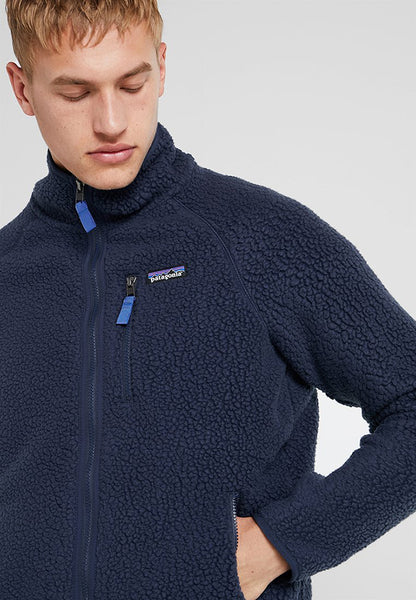 PATAGONIA RETRO PILE LOGO PATCH JACKET 再生羊羔絨夾克