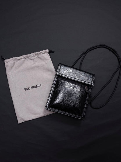BALENCIAGA SMALL EXPLORER 巴黎世家皮革斜跨包 - VANASH