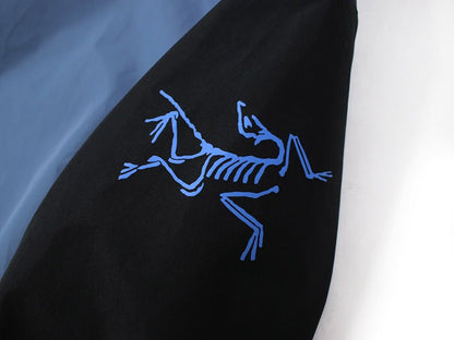 BEAMSx ARC'TERYX 始祖鳥聯名款連帽風衣硬殼衝鋒衣 - VANASH