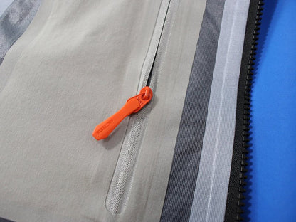 BEAMSx ARC'TERYX 始祖鳥聯名款連帽風衣硬殼衝鋒衣 - VANASH