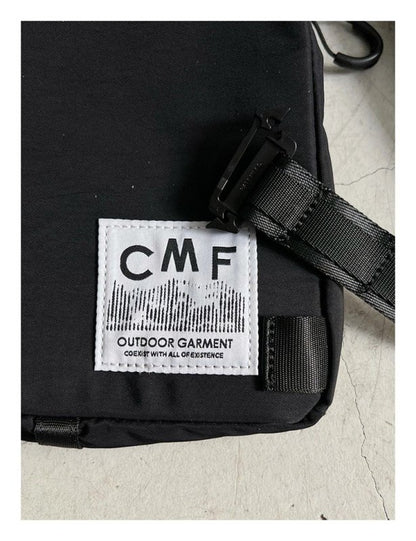 CMF 彈性背帶輕量斜跨包 - VANASH