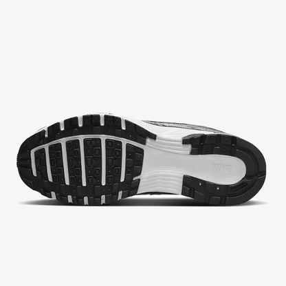 NIKE P-6000 CN0149-001 復古運動鞋-金屬銀