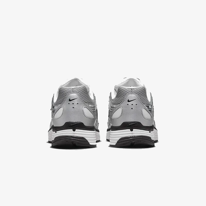 NIKE P-6000 CN0149-001 復古運動鞋-金屬銀