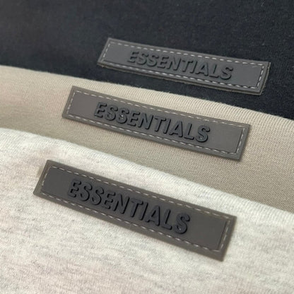 ESSENTIALS 第七季背後壓膠長袖T恤 - VANASH