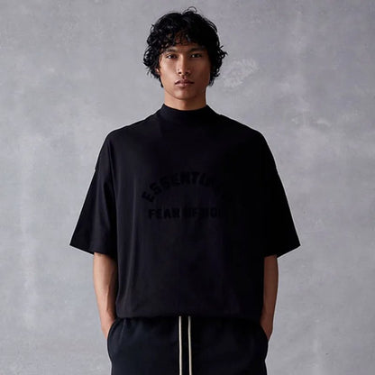FEAR OF GOD Essentials 2023 黑色系列 黑色微高領字母短袖上衣 - VANASH