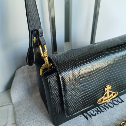 Vivienne Westwood 皮革壓紋腋下包