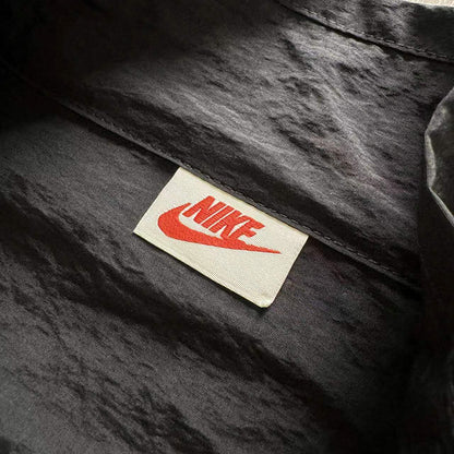 NIKE x STUSSY 聯名立領拉鍊式風衣