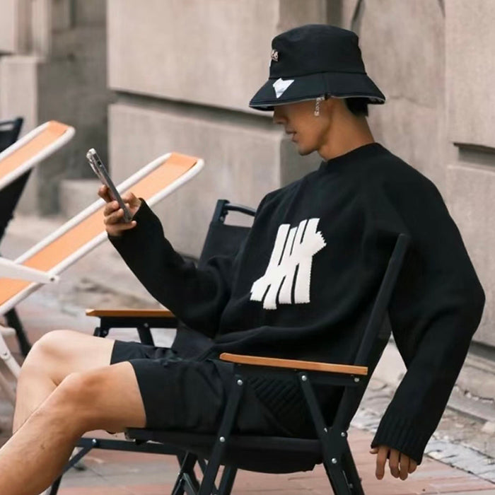 UNDEFEATED 5 Strike Crewneck 撞色線嵌針織衫