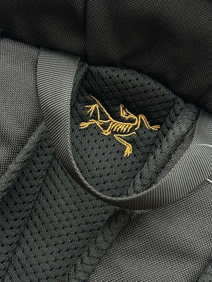 ARC’TERYX Mantis 20L Backpack 始祖鳥多功能背包
