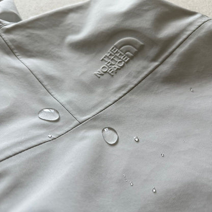 The North Face UNDYED GORE-TEX 超強機能硬殼衝鋒衣