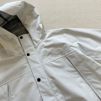 The North Face UNDYED GORE-TEX 超強機能硬殼衝鋒衣
