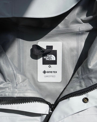 The North Face UNDYED GORE-TEX 超強機能硬殼衝鋒衣