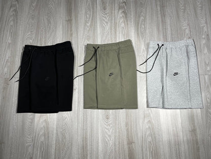 NIKE 棉質純色拉鍊短褲 - VANASH