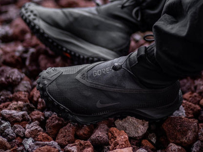 NIKE ACG MOUNTAIN FLY GORE-TEX 機能運動登山鞋 CT2904-002 - VANASH