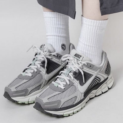 Nike W Zoom Vomero 5 Cobblestone 黑灰色 FB8825-001 - VANASH