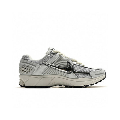 Nike Zoom Vomero 5 Photon Dust Metallic Silver 白銀 慢跑鞋 FD0884-025 - VANASH